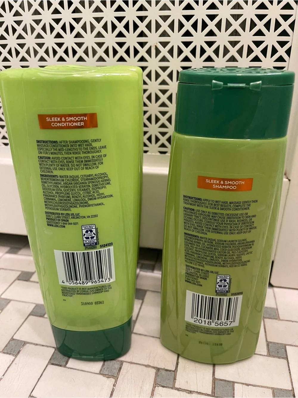 Cien Sleek & Smooth Shampoo and Conditioner- LOT (4)